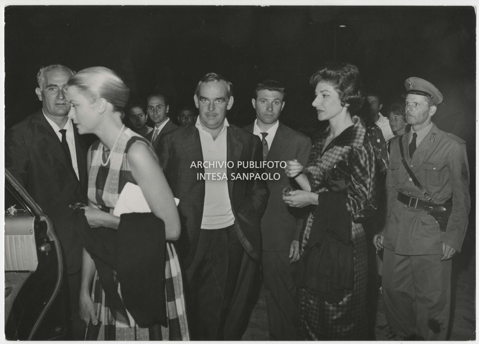 Maria Callas in compagnia di Grace Kelly e del principe Ranieri III di Monaco a Palermo